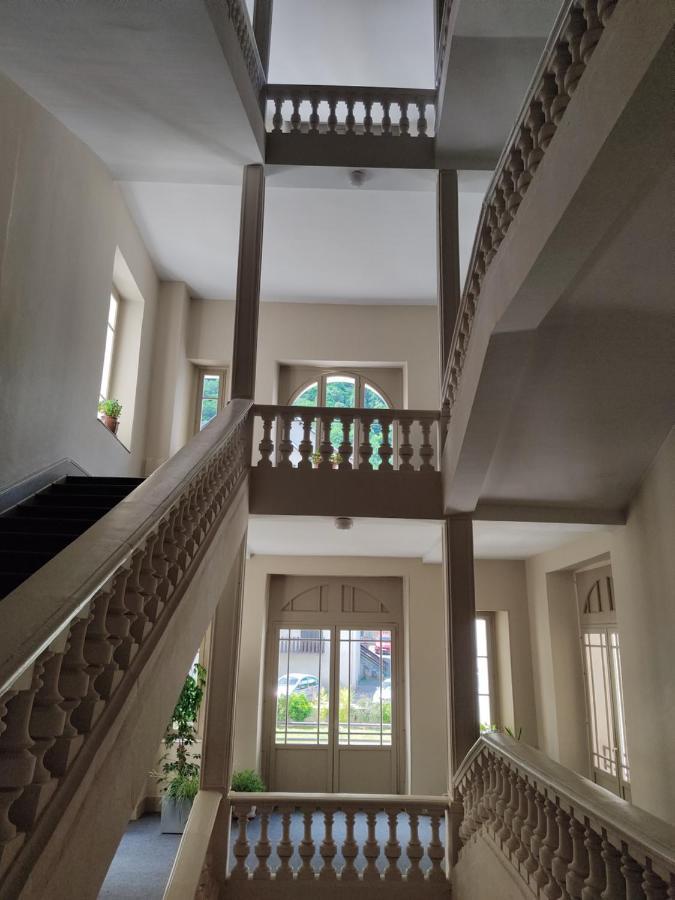 Апартаменти Agreable T2 Au Centre De Luchon Bagneres-de-Luchon Екстер'єр фото